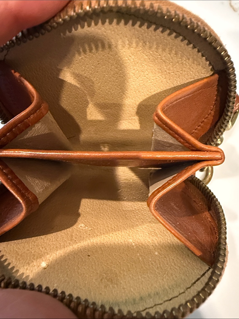 Dooney and Bourne coin purse - Picture 3 of 3